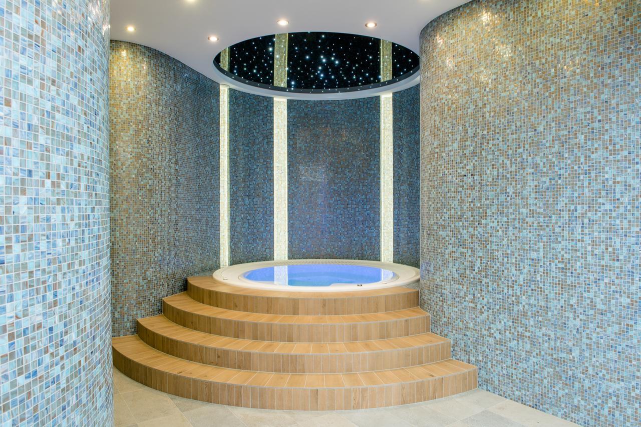 Hotel Kosma Kozmin 외부 사진