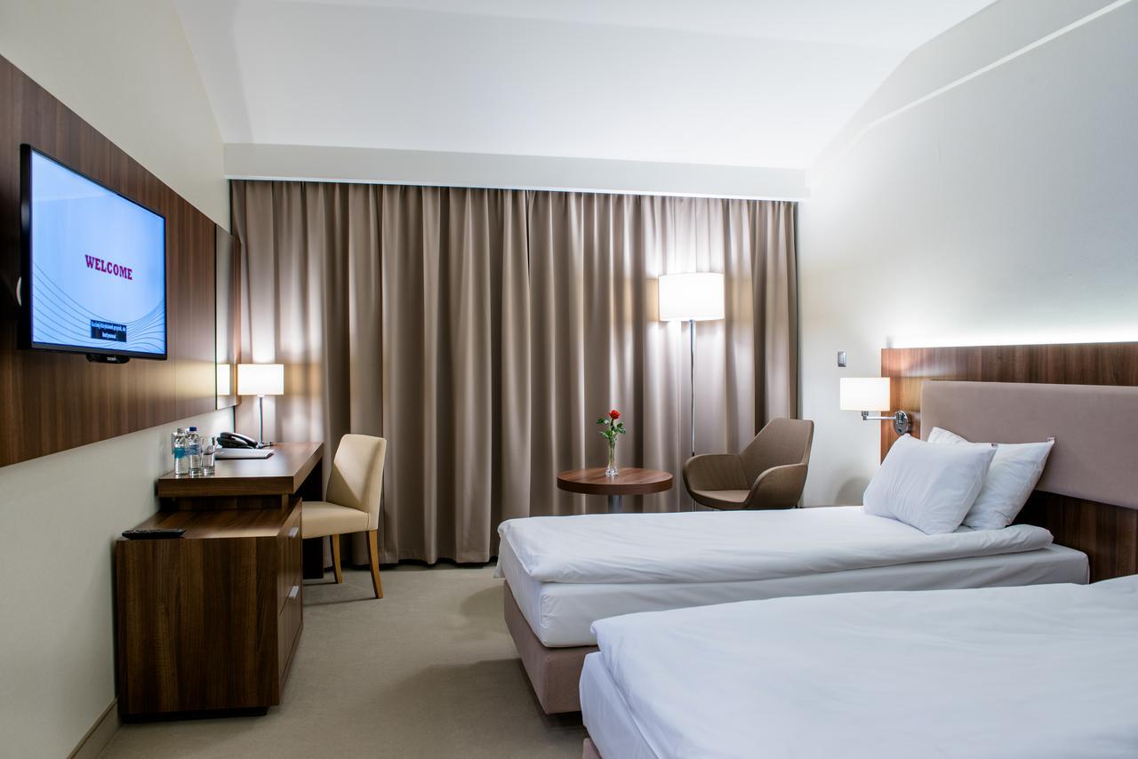 Hotel Kosma Kozmin 외부 사진