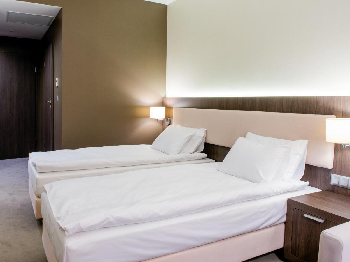 Hotel Kosma Kozmin 외부 사진